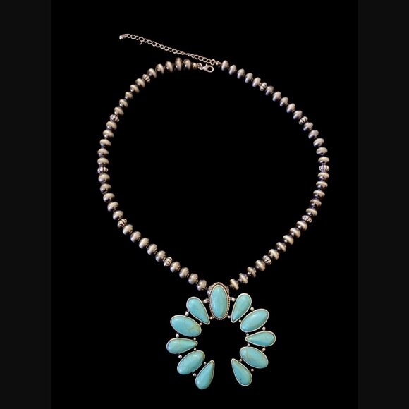 Unbranded Jewelry - South West Style Squash Blossom Silver Tone Acrylic Beaded Necklace